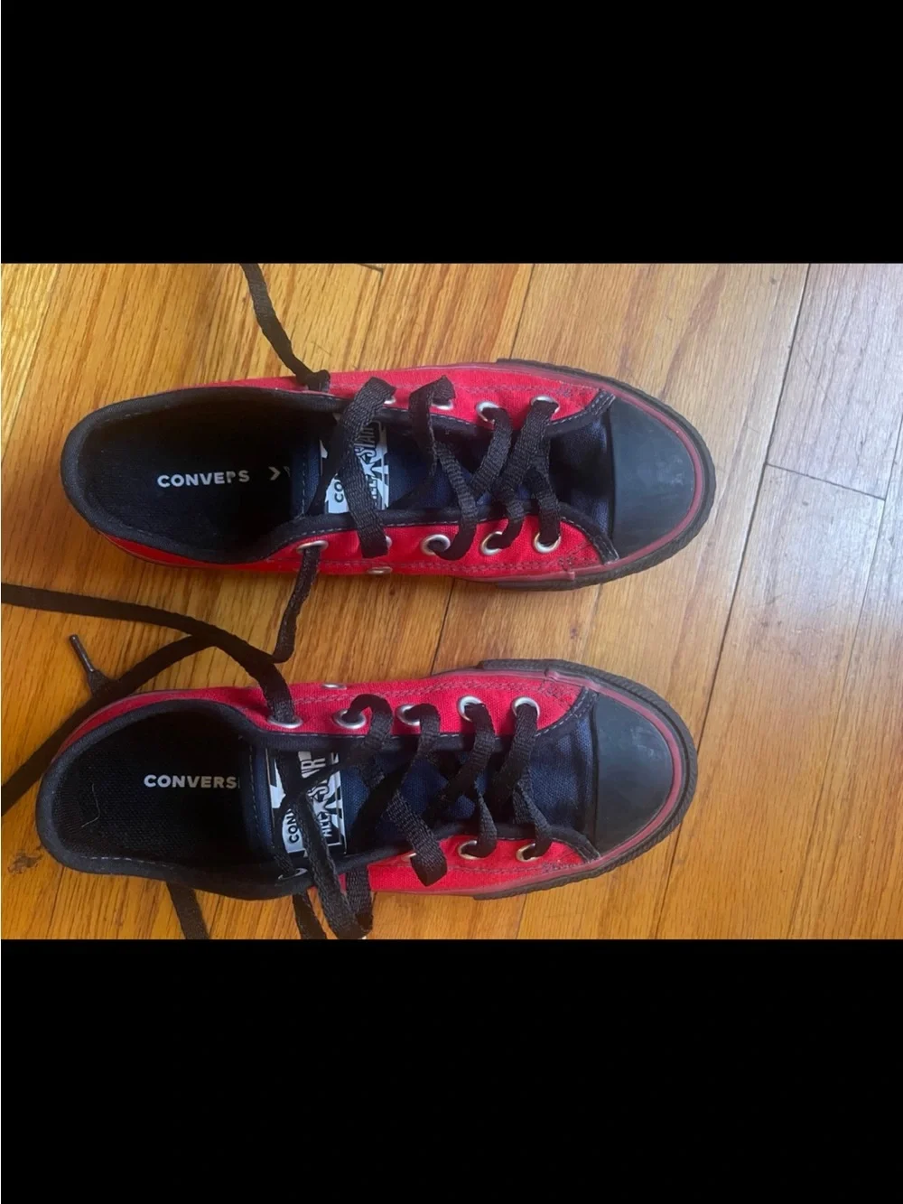 Custom boys low Red Chuck’s Converse
